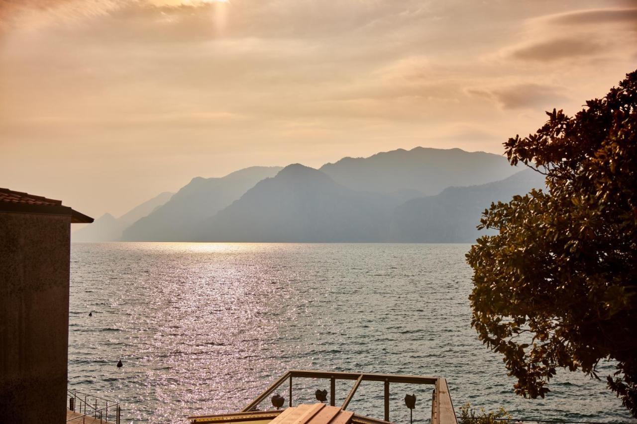 Lake Front Casa Christina Malcesine Exterior foto